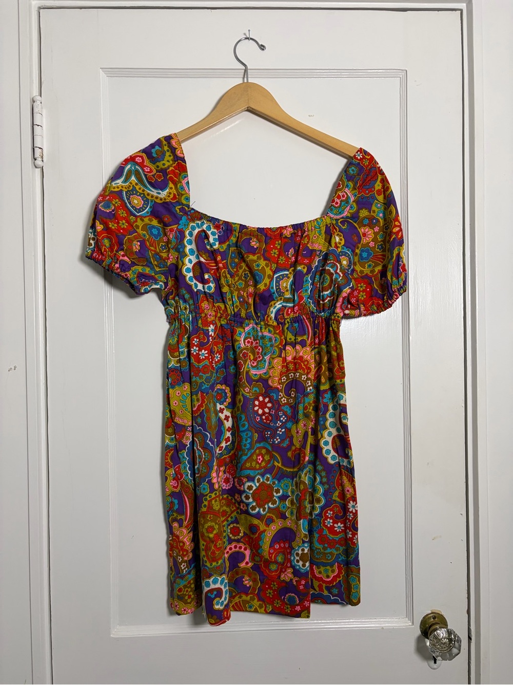 Bright Multicolor Paisley Women’s Dress - Casual Short Sleeve